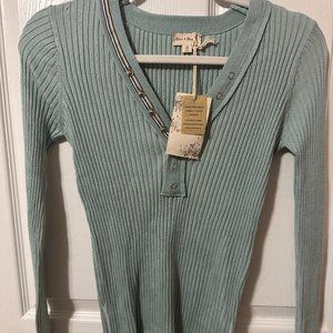 Hem & Thread Medium Aqua Ribbed Top NWT
